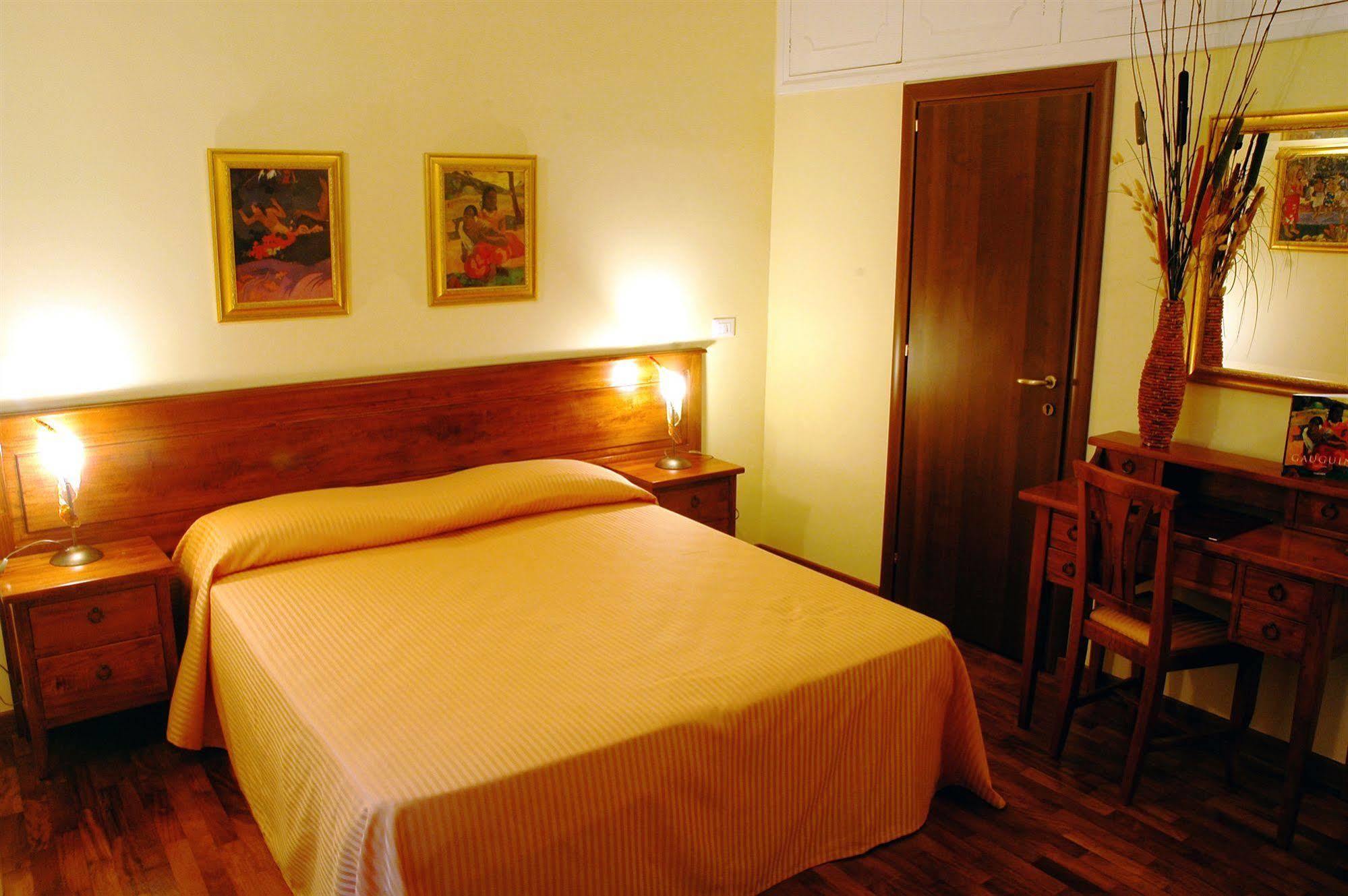 Tamara'S Suites Rome Bagian luar foto