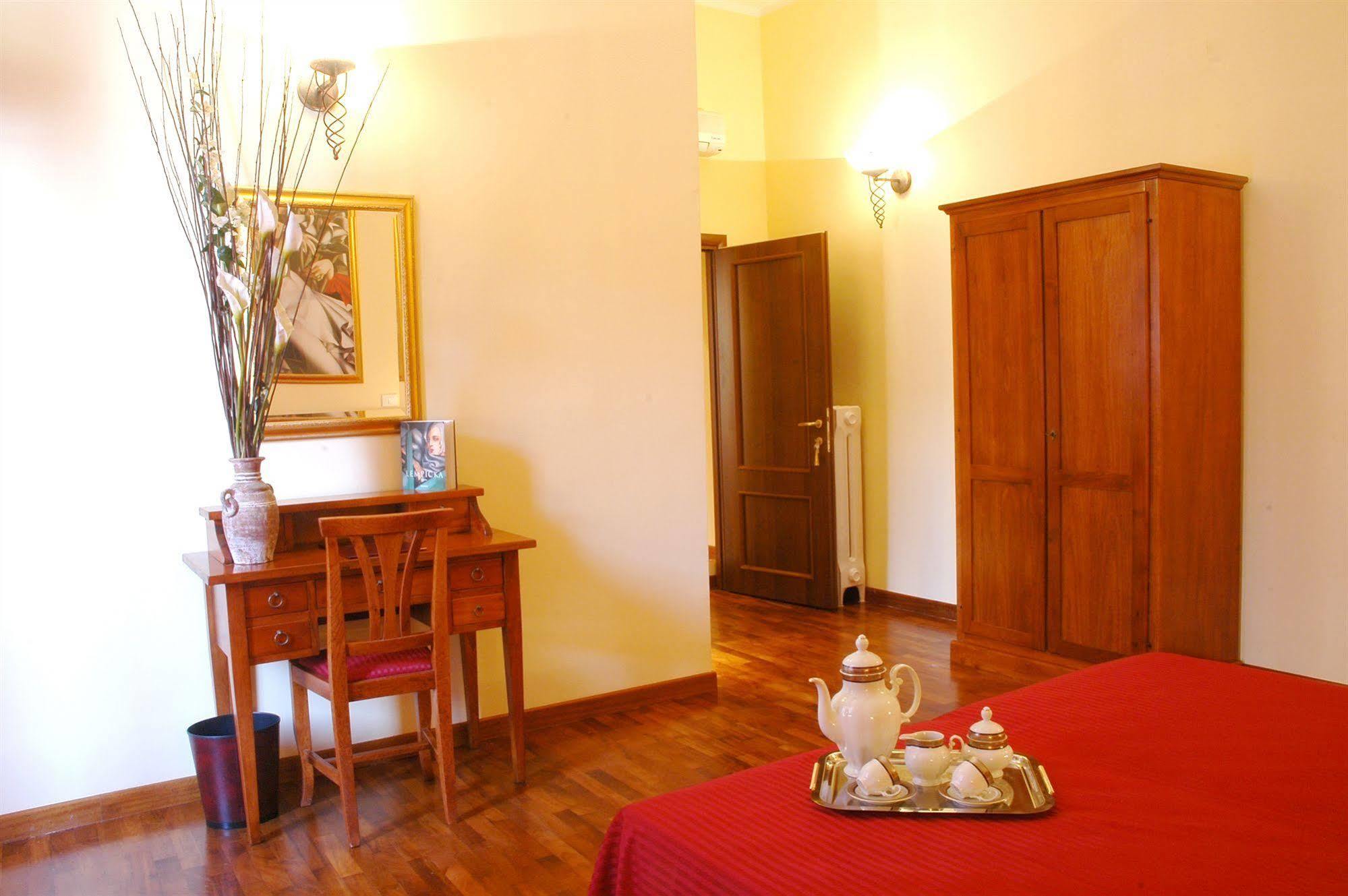 Tamara'S Suites Rome Bagian luar foto