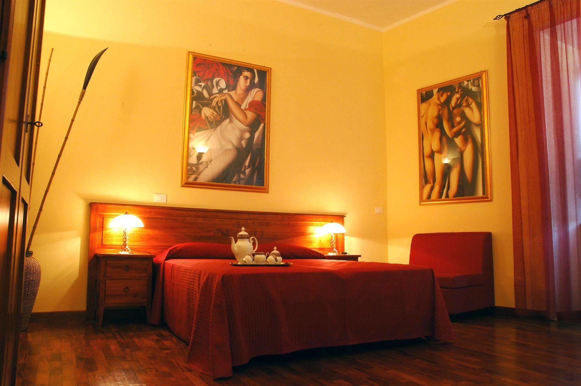 Tamara'S Suites Rome Bagian luar foto